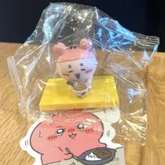★匿名配送★ちいかわ　松屋コラボ　オリジナルフィギュア　古本屋　カニちゃん