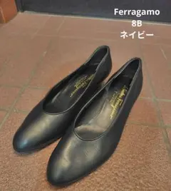 サルヴァトーレフェラガモ　パンプス　ネイビー