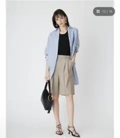 完売　新品タグ付き　ミラオーウェン　2タックハーフパンツ　ベージュ　Sサイズのサムネイル