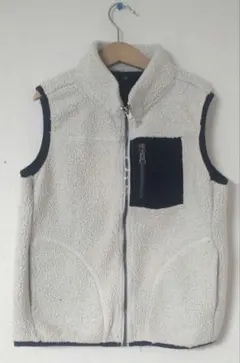 フリースベスト