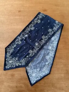 MOUSSY ネイビー　バンダナ柄スカーフ