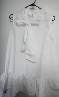 ボウタイブラウス　リボン　ブラウス　 トップス　リボンブラウス　ノースリーブ