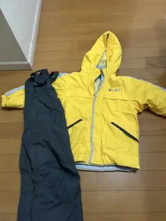 子ども用スキーウェアセット（ジャケット・パンツ）