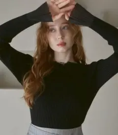 bab 【ボトルネック シアー使い 配色リブニットトップス