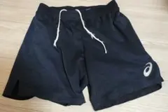 ASICS ブラックショートパンツ
