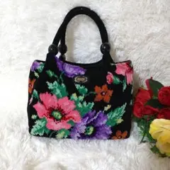 Item thumbnail for item 0406af98-9b92-498c-9bc2-b6b73b7e6c5a