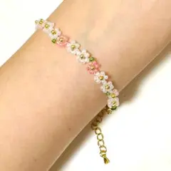ピンクのお花のハンドメイドビーズブレスレット　フラワー