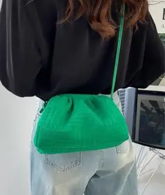 Item thumbnail for item 4c7e1020-74e2-4c13-8d3d-b803a3900ec7