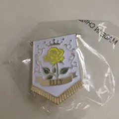 ELLY ピンバッジ