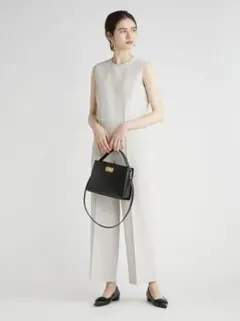 美品★Mila Owen 22AW バックVネックオールインワン ノースリーブ