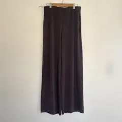 600. ユニクロ　パンツ　ダークブラウン ワイドパンツ