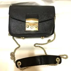 ショルダーバッグ　黒　チェーン　レザー