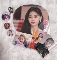Tzuyu うちわセット フォトカード バッジ