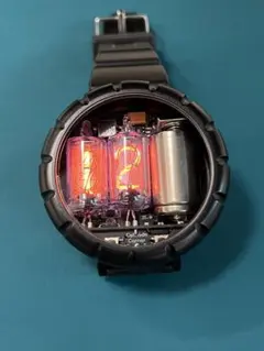 ジャンク品　VFD（蛍光表示管）　腕時計　ニクソイド　【希少品】 レトロな未来が腕に灯る…ソ連製ニキシー管腕時計ブランドがVFD管