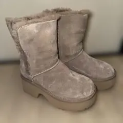 UGG ESMEE BOOTのサムネイル