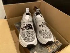 THE NORTH FACE ULTRA LOW Ⅲ スニーカー