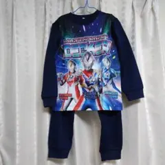 ウルトラマンデッカー　光るパジャマ　120cm