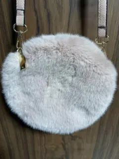 ピンクファーショルダーバッグ