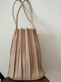 プリーツバッグ　ポーチ付き