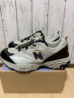 ニューバランス801at