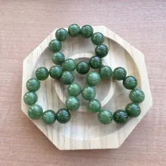 スフィア置き3個セット　グリーンの染めの天然石　台座