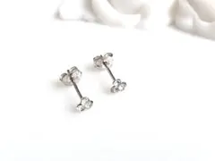 K14WG スワロフスキークリスタル ピアス ピアスとキャッチ両方に刻印あります