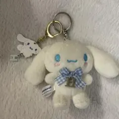 シナモン　イニシャルキーホルダー　H