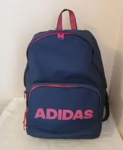 adidas リュックサック、バックパック　キャンプ、旅行に