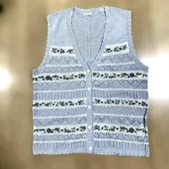 Ｖe n t i c e llo 薄い水色 花柄立体刺繍 ベストL Lゆったり