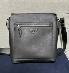 PRADA サフィアーノレザー ショルダーバッグ