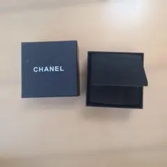 CHANEL　アクセサリーボックス
