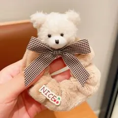クマ　ぬいぐるみ　シュシュ　ヘアゴム　チェックリボン　モコモコ　ベア　リボン