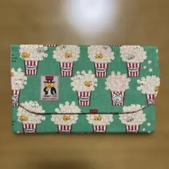 お薬手帳ケース 通帳ケース マルチケース ハンドメイド ポップコーン猫 ねこのサムネイル