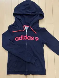 adidas アディダス パーカー　ネイビーのサムネイル