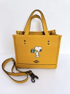 COACH スヌーピー イエローショルダーバッグ