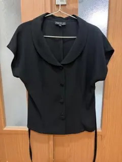 J*0様 着用1回美品・PRADA 半袖ブラウスブラック エレガント - メルカリ
