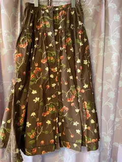 インゲボルグ　スカート