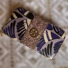 トリーバーチ長財布 紫 柄物 ゴールドジッパー