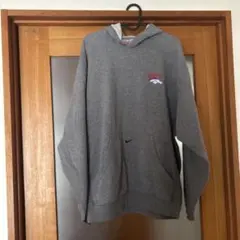 NIKE ナイキ　ワンポイント刺繍ロゴ　スウェット　パーカー　90s