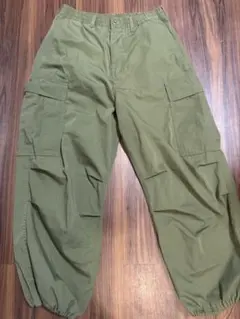 【美品】GU スーパーワイドカーゴパンツ Sサイズ カーキ オリーブ