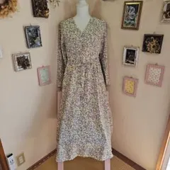 アパートバイローリーズ花柄長袖ロングワンピース