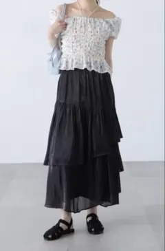フリーズマート　シャイニーティアードスカート　ブラック