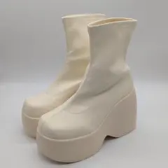 Item thumbnail for item e522b55a-2f0b-403f-ae03-99e5832037ce