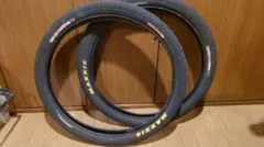 2本セット　フックワーム 27.5x2.50インチ Amazon | MAXXIS Hookworm - 20インチ、24インチ、27.5インチ