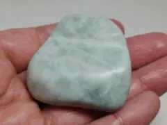糸魚川237 翡翠 82g ヒスイ 原石 鑑賞石 自然石 誕生石 鉱物 鉱石