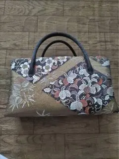 伊と忠　和装バッグ　ハンドバッグ　オシャレ　特徴的な和柄で個性的なバッグです♥ 伊と忠 和装バッグ ハンドバッグ オシャレ 特徴的な和柄で個性的な