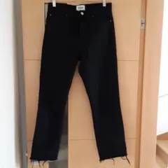 ZARA ブラック切りっぱなしストレートデニム