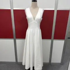 ホワイト Vネック フレアウェディングドレス サイズS/M