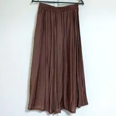 アースミュージック＆エコロジー 春夏秋 ほんのり光沢こげ茶色ロングフレアスカート