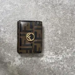 FENDI フェンディ 折り財布 エフイズ ズッカ柄　レザー　ブラウンのサムネイル